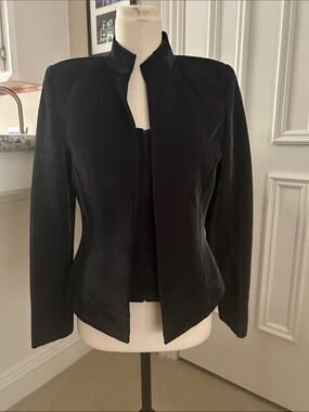 Flores & Flores Black Ribbed Open Front Jacket and Matching Sleeveless Top